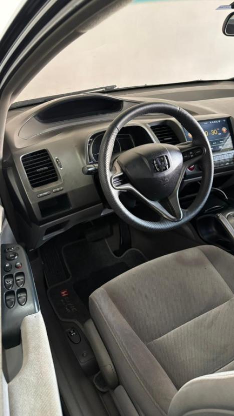 HONDA Civic 1.8 16V 4P FLEX LXS AUTOM�TICO, Foto 14