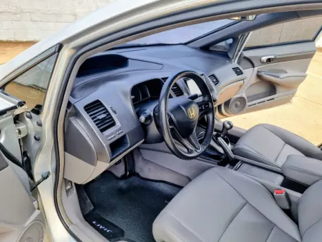 HONDA Civic 1.8 16V 4P FLEX LXS, Foto 15