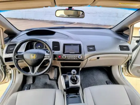 HONDA Civic 1.8 16V 4P FLEX LXS, Foto 18