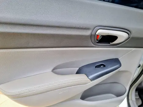 HONDA Civic 1.8 16V 4P FLEX LXS, Foto 20