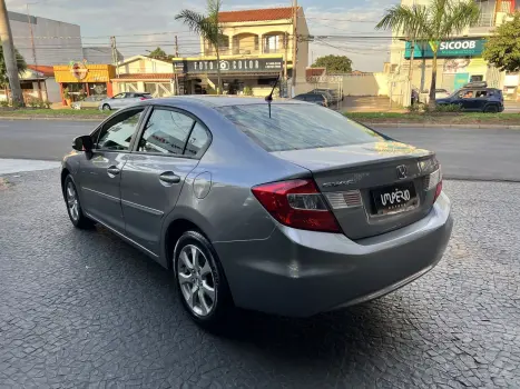 HONDA Civic 1.8 16V 4P FLEX LXS AUTOM�TICO, Foto 4