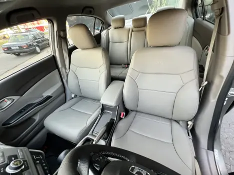 HONDA Civic 1.8 16V 4P FLEX LXS AUTOM�TICO, Foto 9