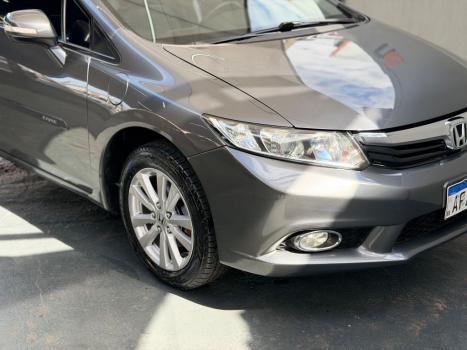 HONDA Civic 1.8 16V 4P FLEX LXS AUTOM�TICO, Foto 8