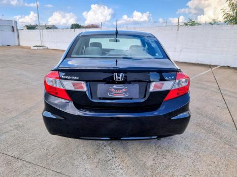 HONDA Civic 1.8 16V 4P FLEX LXS AUTOM�TICO, Foto 2
