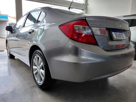 HONDA Civic 1.8 16V 4P FLEX LXS AUTOM�TICO, Foto 4