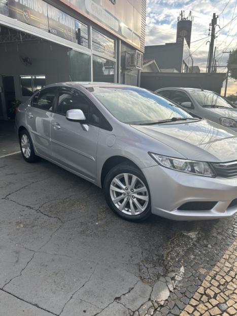HONDA Civic 1.8 16V 4P FLEX LXS, Foto 2
