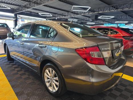 HONDA Civic 1.8 16V 4P FLEX LXS AUTOM�TICO, Foto 4