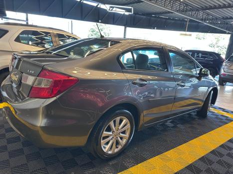 HONDA Civic 1.8 16V 4P FLEX LXS AUTOM�TICO, Foto 5