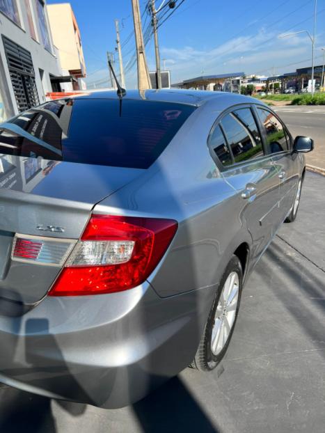 HONDA Civic 1.8 16V 4P LXS, Foto 4