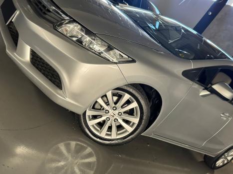 HONDA Civic 1.8 16V 4P FLEX LXS AUTOM�TICO, Foto 4