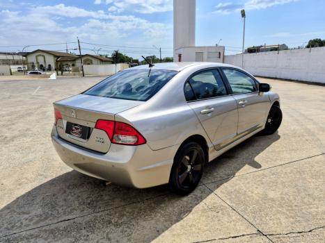 HONDA Civic 1.8 16V 4P FLEX LXS AUTOM�TICO, Foto 3