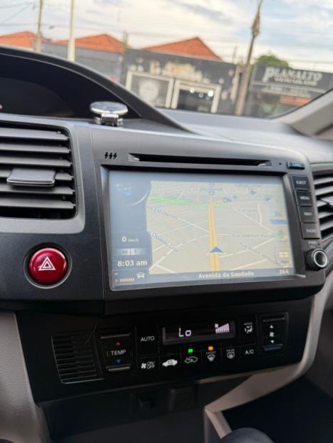 HONDA Civic 1.8 16V 4P FLEX LXS AUTOM�TICO, Foto 13