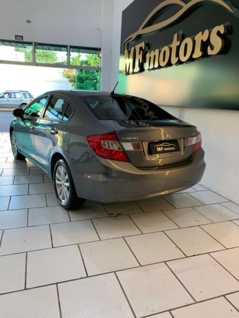 HONDA Civic 1.8 16V 4P FLEX LXL SE AUTOM�TICO, Foto 4