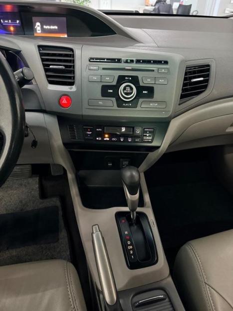 HONDA Civic 1.8 16V 4P FLEX LXS AUTOM�TICO, Foto 14