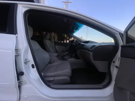 HONDA Civic 1.8 16V 4P FLEX LXS AUTOM�TICO, Foto 16