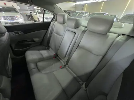HONDA Civic 1.8 16V 4P FLEX LXS AUTOMÁTICO, Foto 8