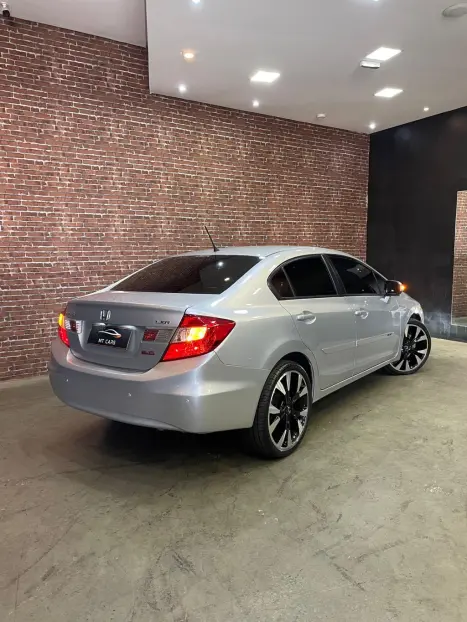 HONDA Civic 2.0 16V 4P FLEX LXR AUTOMÁTICO, Foto 3 HONDA Civic 2.0 16V 4P FLEX LXR AUTOMÁTICO, Foto 3