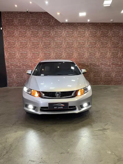 HONDA Civic 2.0 16V 4P FLEX LXR AUTOMÁTICO, Foto 5 HONDA Civic 2.0 16V 4P FLEX LXR AUTOMÁTICO, Foto 5