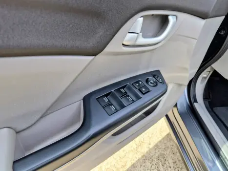 HONDA Civic 2.0 16V 4P FLEX LXR AUTOM�TICO, Foto 19