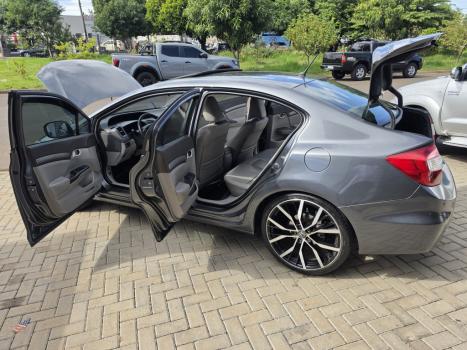 HONDA Civic 2.0 16V 4P EXR, Foto 19