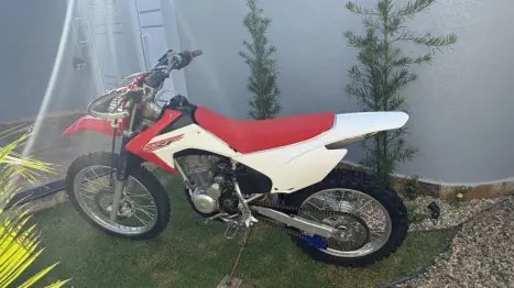 HONDA CRF 230 F, Foto 3