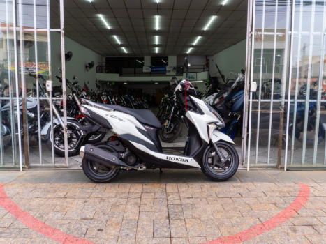 HONDA Elite 125 , Foto 2