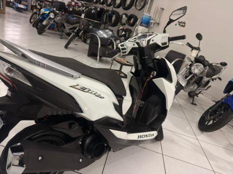 HONDA Elite 125 , Foto 2