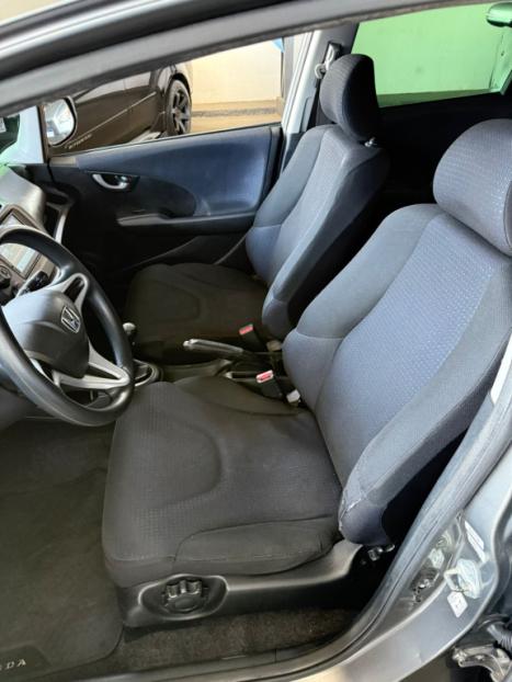 HONDA Fit 1.4 16V 4P LX FLEX, Foto 11 HONDA Fit 1.4 16V 4P LX FLEX, Foto 11