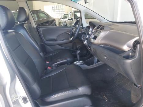 HONDA Fit 1.4 16V 4P LX FLEX AUTOMÁTICO, Foto 13 HONDA Fit 1.4 16V 4P LX FLEX AUTOMÁTICO, Foto 13