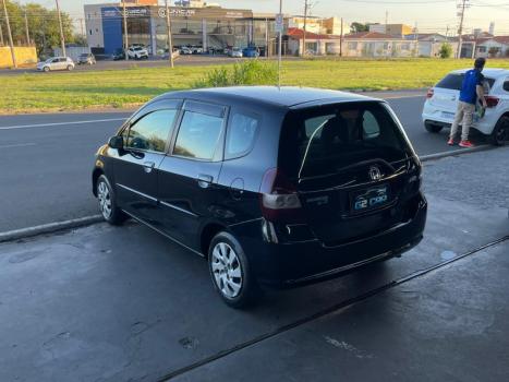HONDA Fit 1.4 16V 4P LX, Foto 10 HONDA Fit 1.4 16V 4P LX, Foto 10