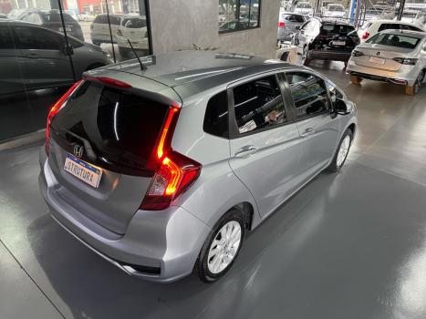HONDA Fit 1.5 16V 4P LX FLEX AUTOMÁTICO, Foto 6 HONDA Fit 1.5 16V 4P LX FLEX AUTOMÁTICO, Foto 6