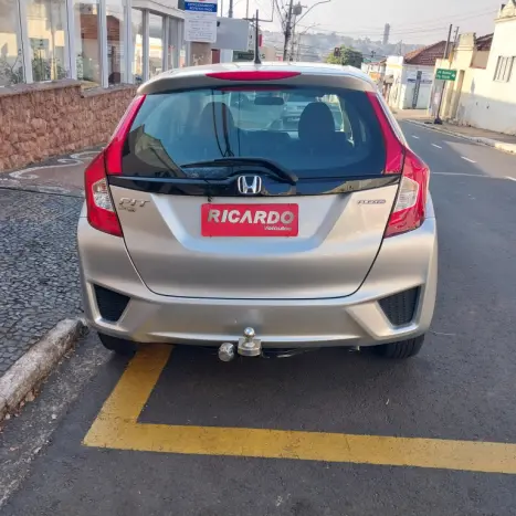 HONDA Fit 1.5 16V 4P LX FLEX AUTOMÁTICO, Foto 6 HONDA Fit 1.5 16V 4P LX FLEX AUTOMÁTICO, Foto 6