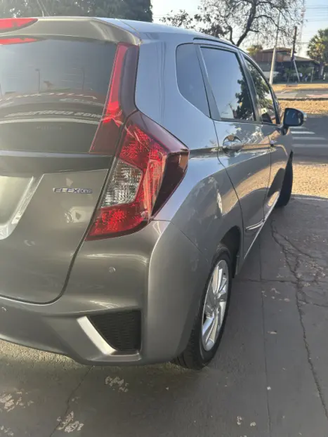 HONDA Fit 1.5 16V 4P LX FLEX AUTOMÁTICO, Foto 4 HONDA Fit 1.5 16V 4P LX FLEX AUTOMÁTICO, Foto 4