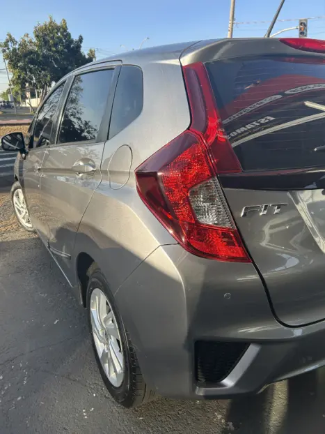 HONDA Fit 1.5 16V 4P LX FLEX AUTOMÁTICO, Foto 5 HONDA Fit 1.5 16V 4P LX FLEX AUTOMÁTICO, Foto 5