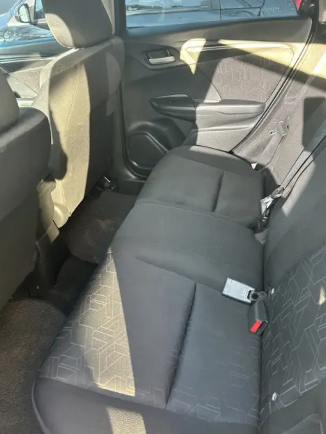 HONDA Fit 1.5 16V 4P LX FLEX AUTOMÁTICO, Foto 8 HONDA Fit 1.5 16V 4P LX FLEX AUTOMÁTICO, Foto 8