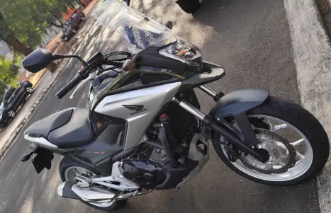 HONDA NC 750 X ABS, Foto 1