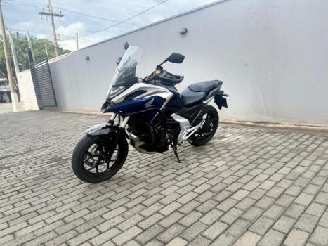 HONDA NC 750 X ABS, Foto 2