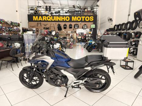 HONDA NC 750 X ABS, Foto 1