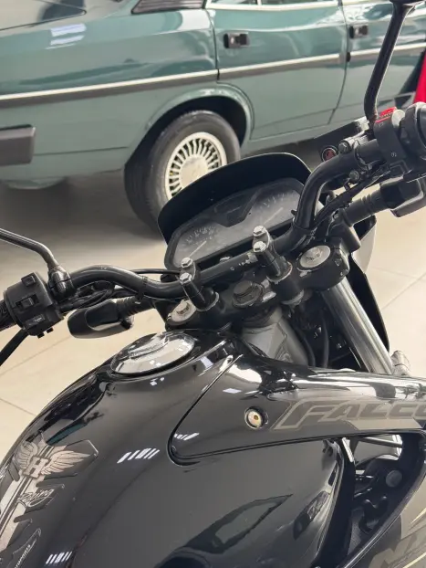 HONDA NX Falcon 400, Foto 4