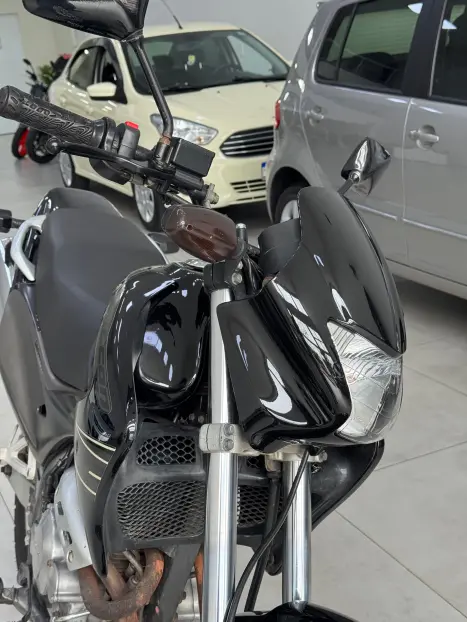 HONDA NX Falcon 400, Foto 7