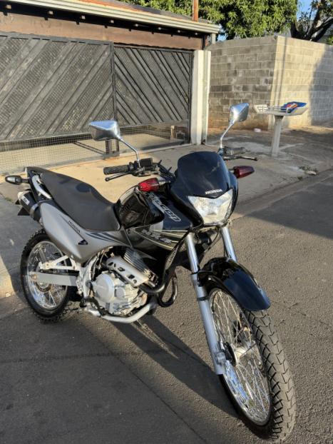 HONDA NX Falcon 400, Foto 1