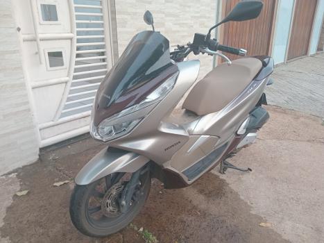 HONDA PCX 150 DLX, Foto 3