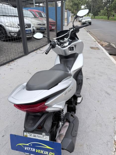 HONDA PCX 150 DLX, Foto 4