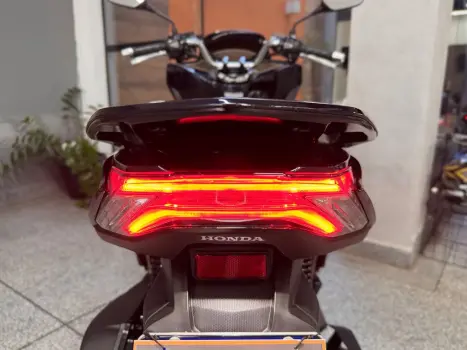 HONDA PCX 160 DLX ABS, Foto 2