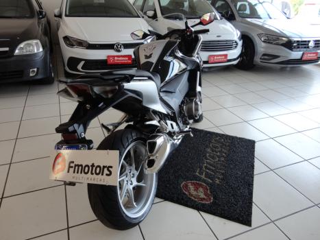 HONDA VFR 1200 F, Foto 4