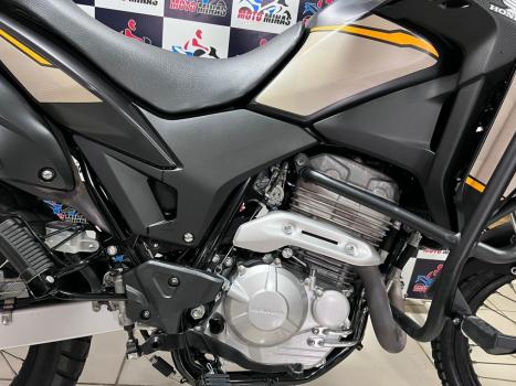 HONDA XRE 300 , Foto 11