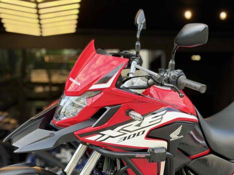 HONDA XRE 300 , Foto 3