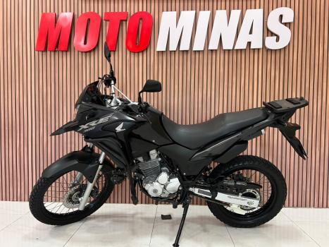 HONDA XRE 300 , Foto 1