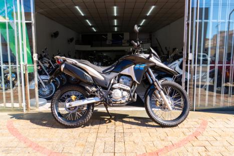 HONDA XRE 300 , Foto 2