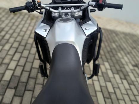 HONDA XRE 300 ABS, Foto 4